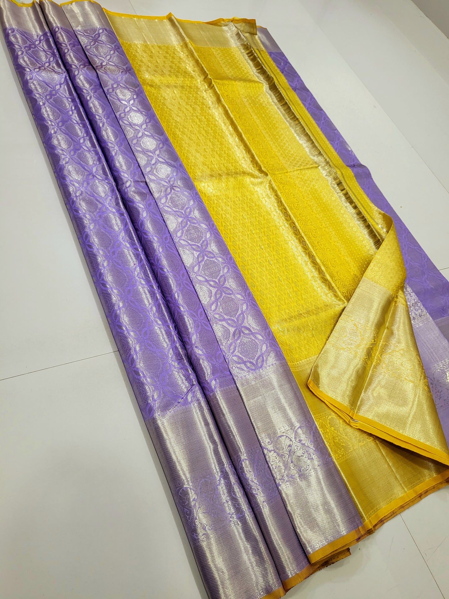 Exclusive Pure 2D Silk Sarees 129