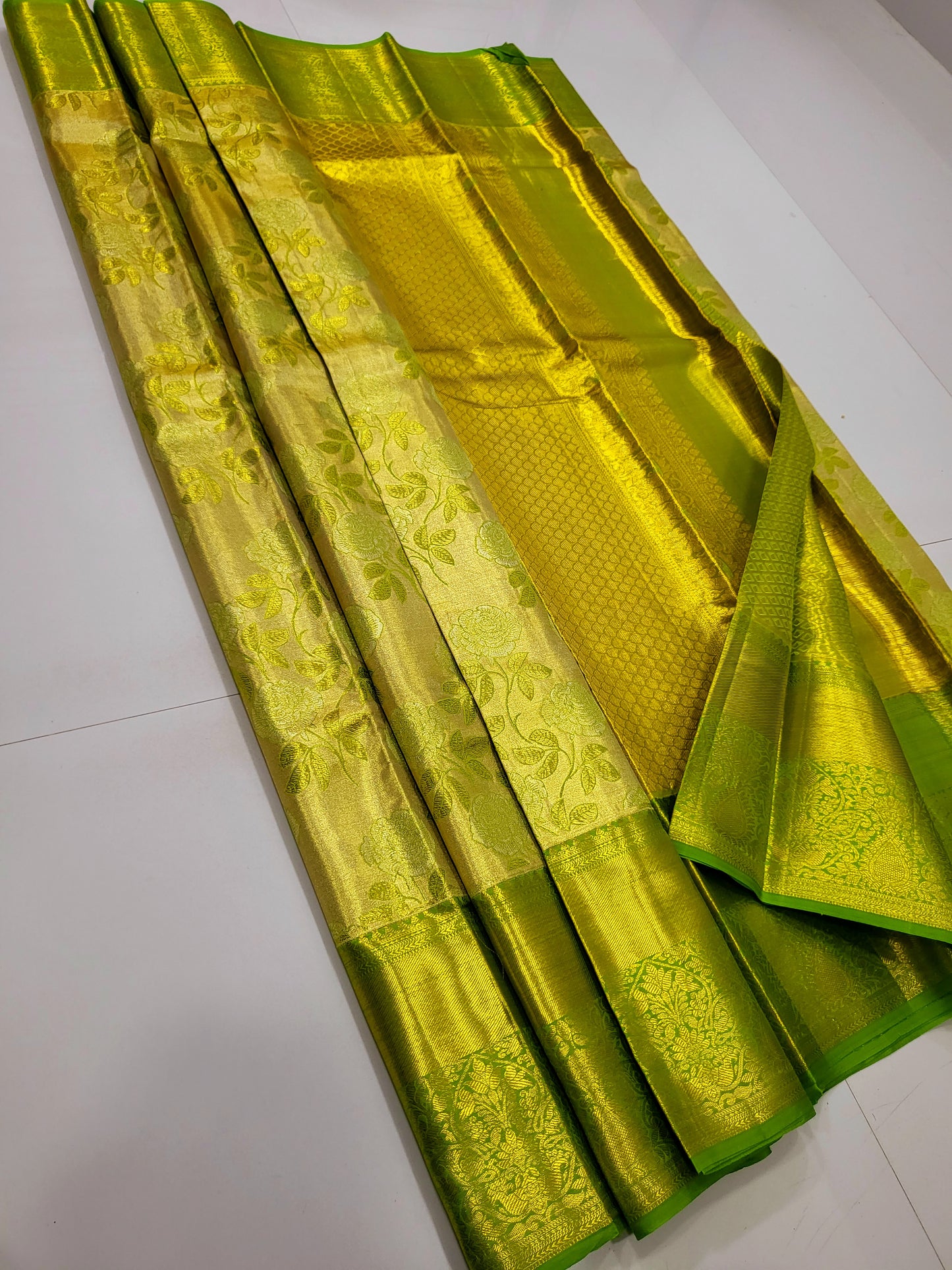 Exclusive Pure 2D Silk Sarees 130